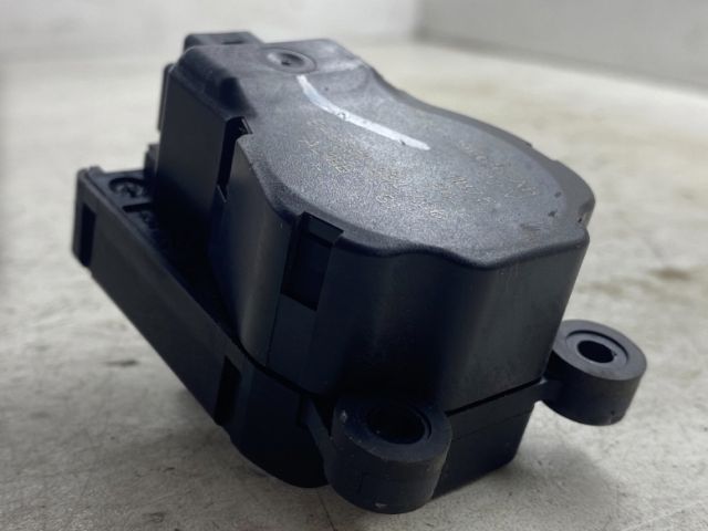 bontott FORD FOCUS II Fűtés Állító Motor