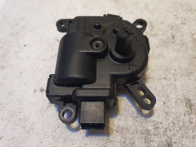 bontott FORD FOCUS II Fűtés Állító Motor