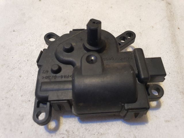 bontott FORD FOCUS II Fűtés Állító Motor