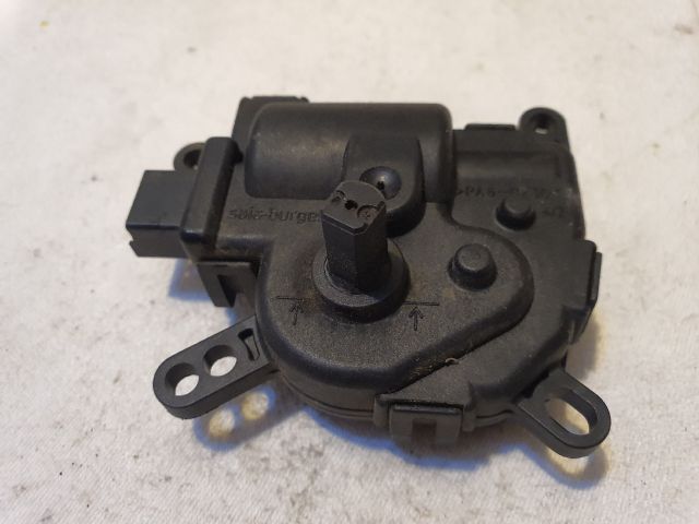 bontott FORD FOCUS II Fűtés Állító Motor