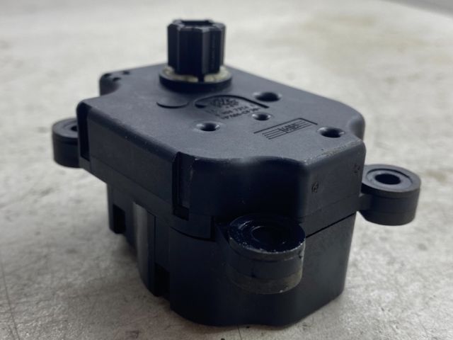 bontott FORD FOCUS II Fűtés Állító Motor