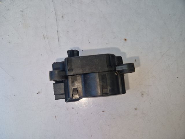 bontott FORD FOCUS II Fűtés Állító Motor