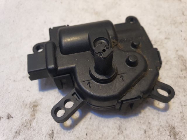 bontott FORD FOCUS II Fűtés Állító Motor