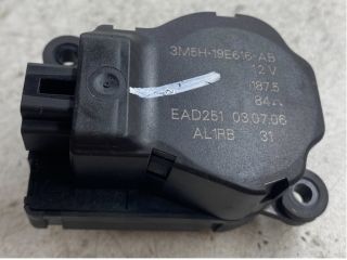 bontott FORD FOCUS II Fűtés Állító Motor