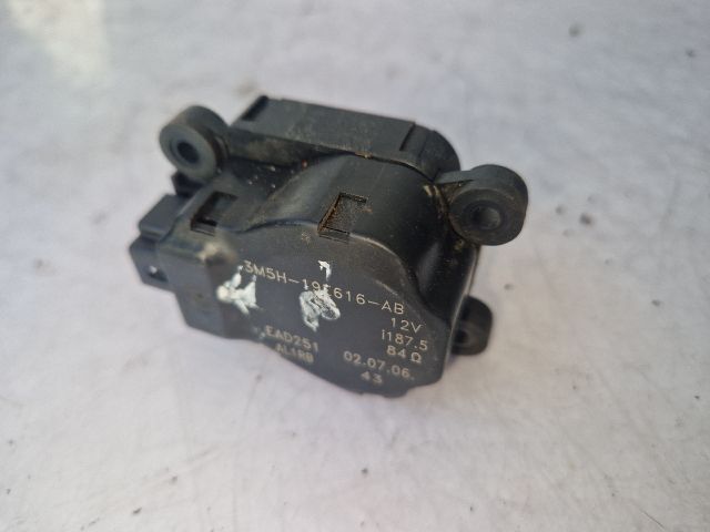 bontott FORD FOCUS II Fűtés Állító Motor