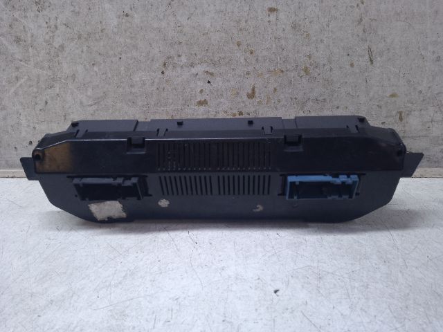 bontott FORD FOCUS II Fűtéskapcsoló (digit klímás)