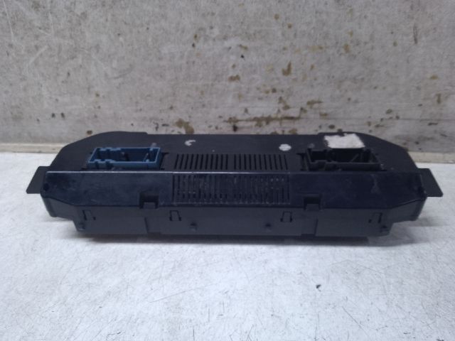 bontott FORD FOCUS II Fűtéskapcsoló (digit klímás)