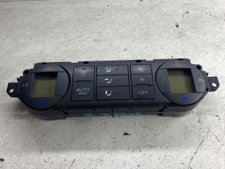 bontott FORD FOCUS II Fűtéskapcsoló (digit klímás)