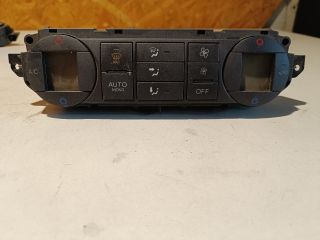 bontott FORD FOCUS II Fűtéskapcsoló (digit klímás)