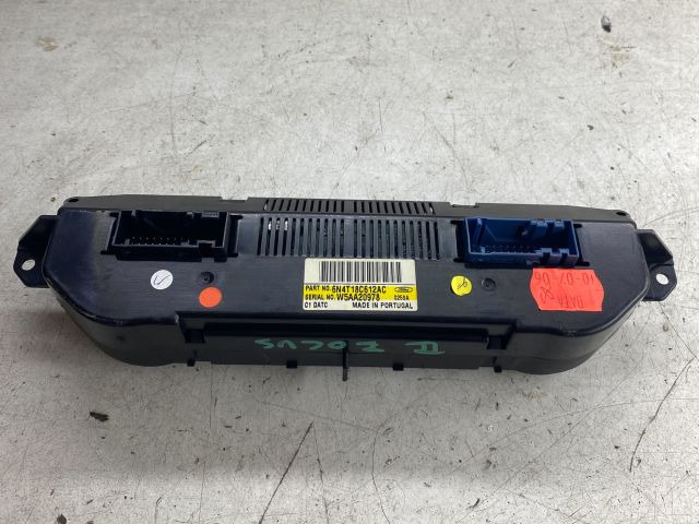 bontott FORD FOCUS II Fűtéskapcsoló (digit klímás)