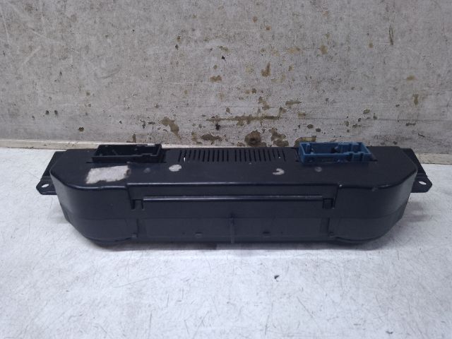 bontott FORD FOCUS II Fűtéskapcsoló (digit klímás)