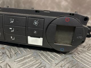 bontott FORD FOCUS II Fűtéskapcsoló (digit klímás)