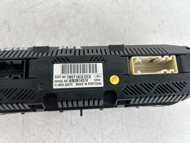 bontott FORD FOCUS II Fűtéskapcsoló (digit klímás)