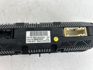 bontott FORD FOCUS II Fűtéskapcsoló (digit klímás)