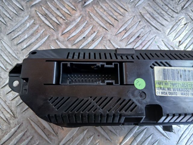 bontott FORD FOCUS II Fűtéskapcsoló (digit klímás)