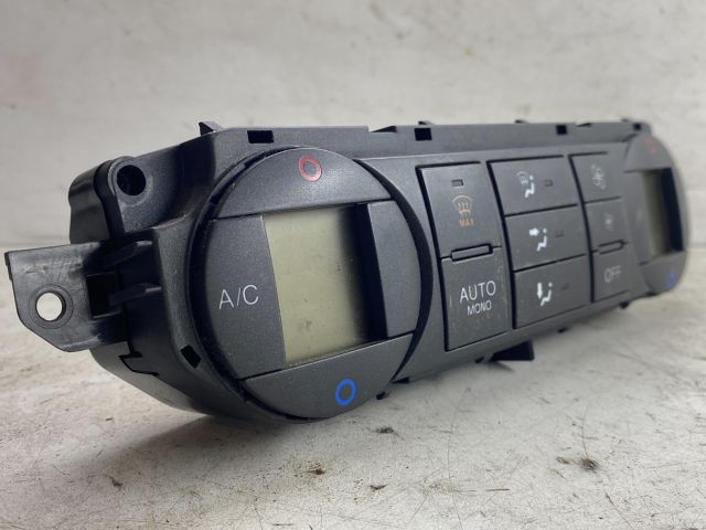 bontott FORD FOCUS II Fűtéskapcsoló (digit klímás)