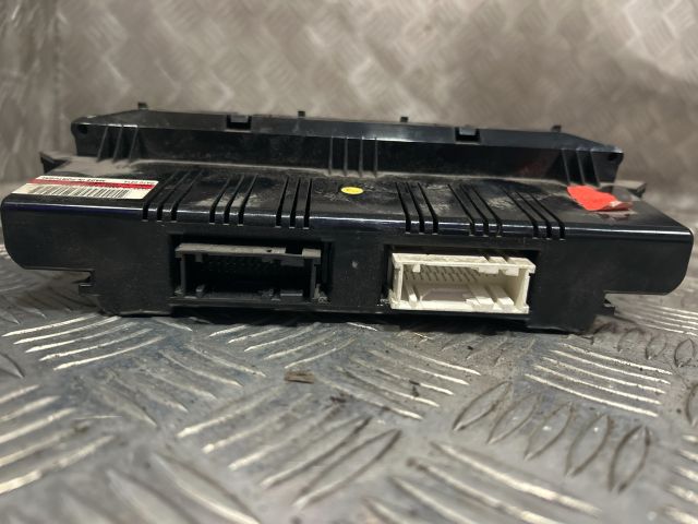 bontott FORD FOCUS II Fűtéskapcsoló (digit klímás)