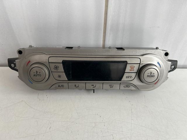 bontott FORD FOCUS II Fűtéskapcsoló (digit klímás)