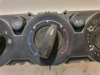 bontott FORD FOCUS II Fűtéskapcsoló (manuális klímás)