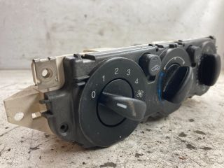 bontott FORD FOCUS II Fűtéskapcsoló (manuális klímás)