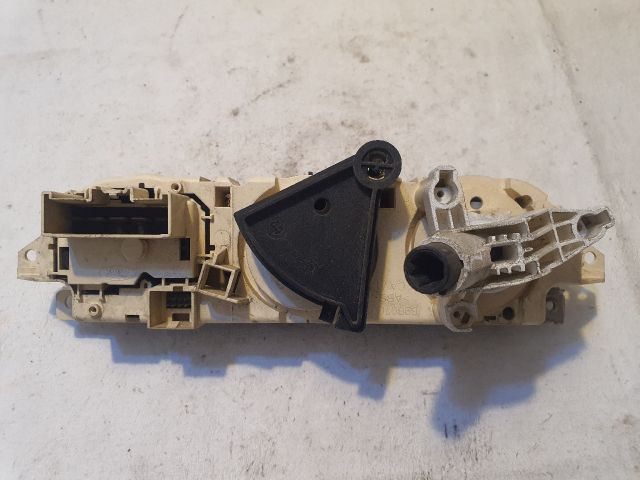 bontott FORD FOCUS II Fűtéskapcsoló (manuális klímás)