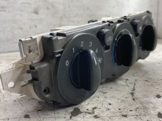 bontott FORD FOCUS II Fűtéskapcsoló (manuális klímás)
