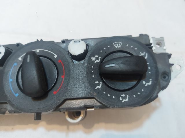 bontott FORD FOCUS II Fűtéskapcsoló (manuális klímás)
