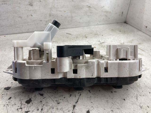 bontott FORD FOCUS II Fűtéskapcsoló (manuális klímás)