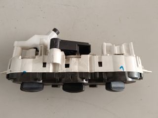 bontott FORD FOCUS II Fűtéskapcsoló (manuális klímás)