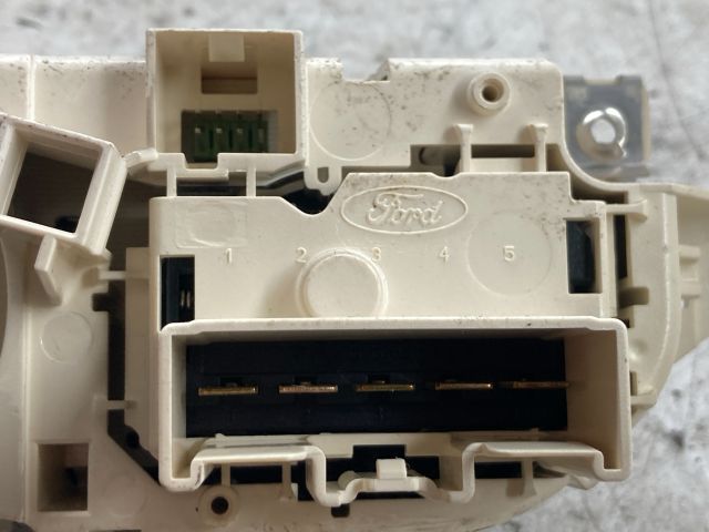 bontott FORD FOCUS II Fűtéskapcsoló (manuális klímás)