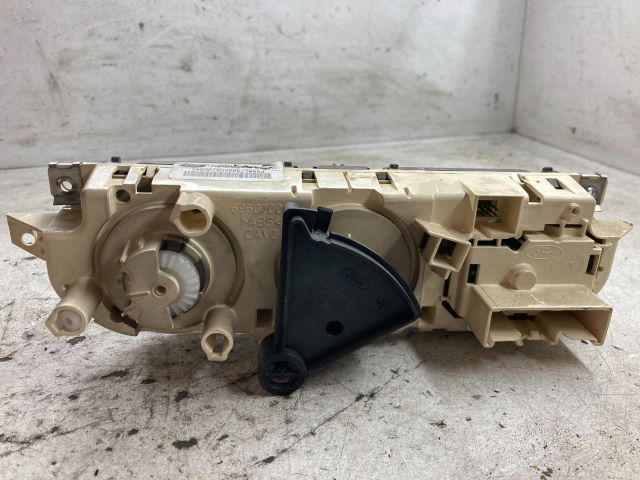 bontott FORD FOCUS II Fűtéskapcsoló (manuális klímás)