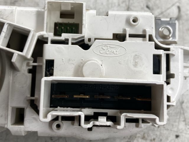 bontott FORD FOCUS II Fűtéskapcsoló (manuális klímás)