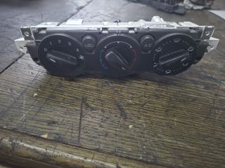 bontott FORD FOCUS II Fűtéskapcsoló (manuális klímás)