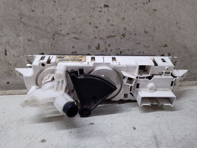 bontott FORD FOCUS II Fűtéskapcsoló (manuális klímás)