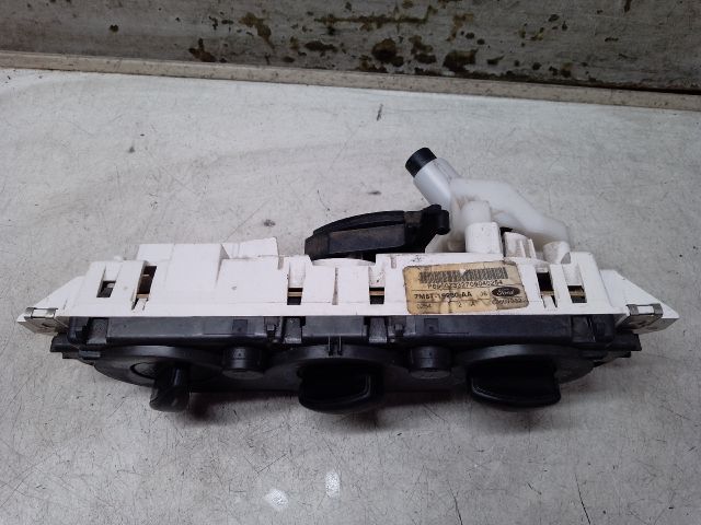 bontott FORD FOCUS II Fűtéskapcsoló (manuális klímás)