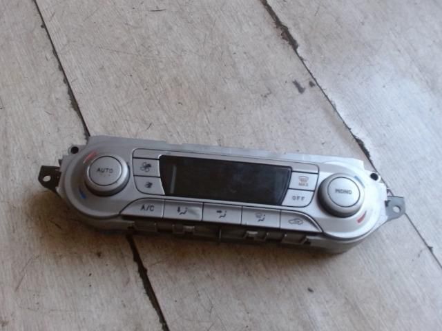 bontott FORD FOCUS II Fűtéskapcsoló