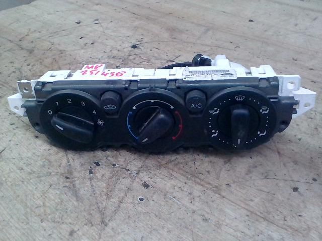 bontott FORD FOCUS II Fűtéskapcsoló