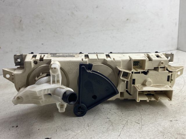 bontott FORD FOCUS II Fűtéskapcsoló