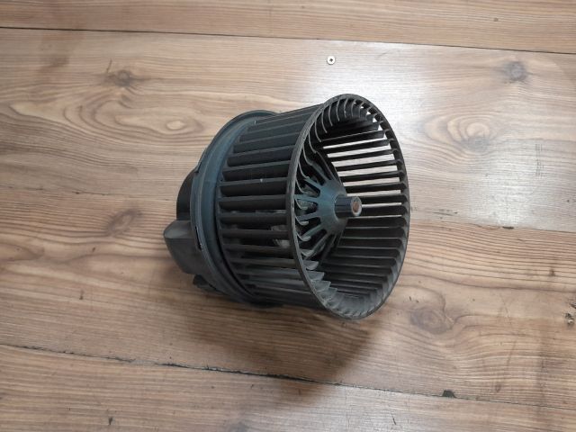 bontott FORD FOCUS II Fűtőmotor (Klímás)