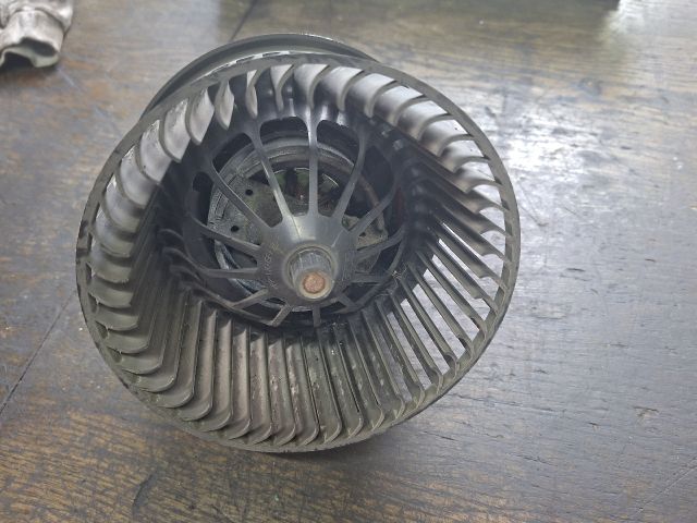 bontott FORD FOCUS II Fűtőmotor (Klímás)