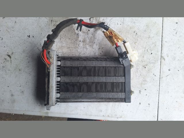 bontott FORD FOCUS II Fűtőradiátor (Elektromos)