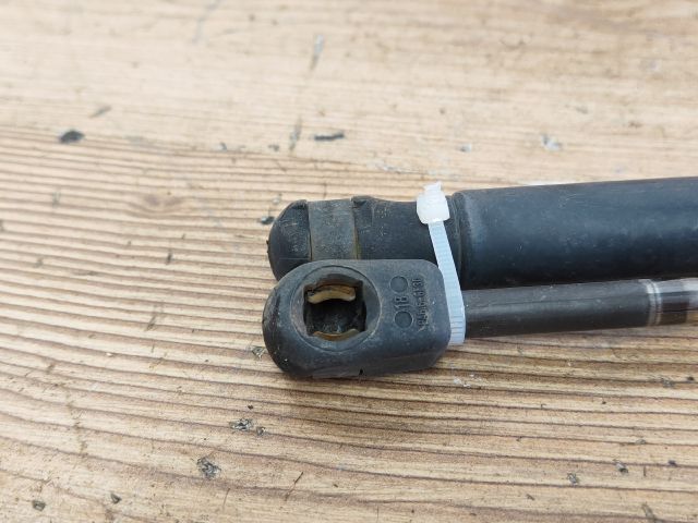 bontott FORD FOCUS II Gázrugós Kitámasztó Teleszkóp Pár Csomagtérajtó