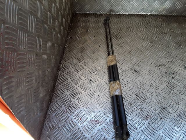 bontott FORD FOCUS II Gázrugós Kitámasztó Teleszkóp Pár Csomagtérajtó