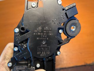 bontott FORD FOCUS II Hátsó Ablaktörlő Motor