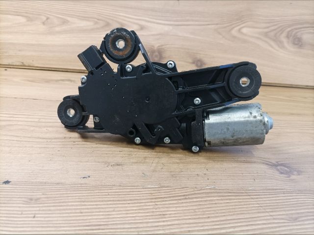 bontott FORD FOCUS II Hátsó Ablaktörlő Motor