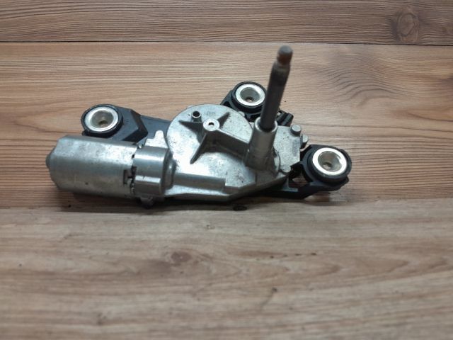 bontott FORD FOCUS II Hátsó Ablaktörlő Motor