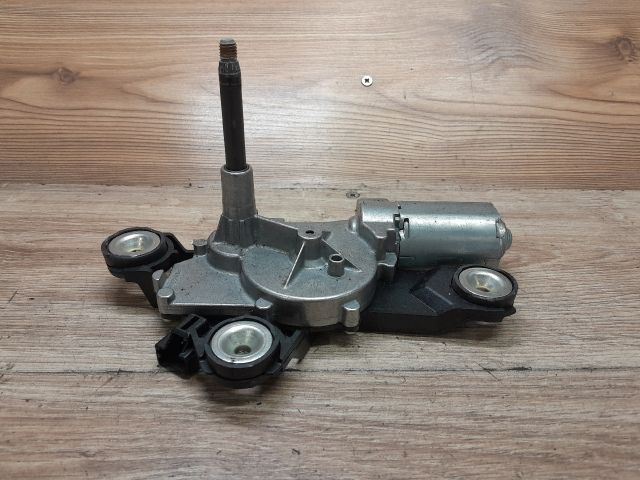 bontott FORD FOCUS II Hátsó Ablaktörlő Motor