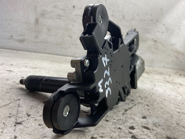 bontott FORD FOCUS II Hátsó Ablaktörlő Motor