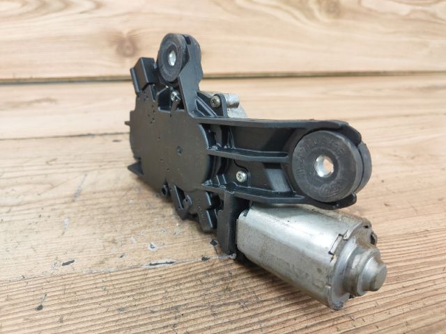 bontott FORD FOCUS II Hátsó Ablaktörlő Motor