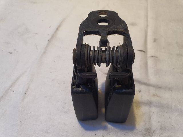 bontott FORD FOCUS II Hátsó középső Biztonsági Öv Csat